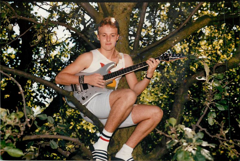 Im Baum kann man auch Gitarre spielen